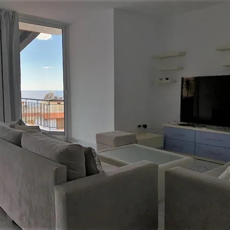 Orange Sea View Penthouse Apartment Sarandë