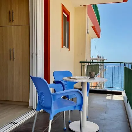 Appartamento Orange Sea View Penthouse Sarandë