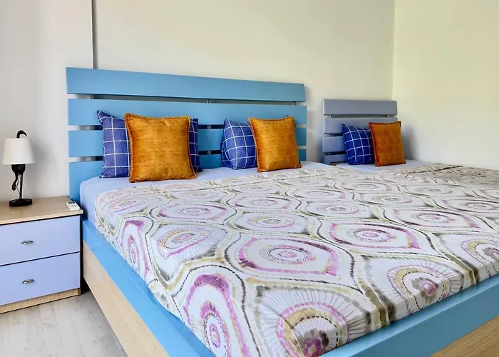 Orange Sea View Penthouse * Sarandë