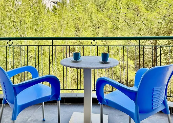 Orange Sea View Penthouse * Sarandë