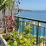 Orange Sea View Penthouse Daire Saranda