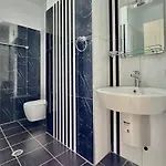 Daire Orange Sea View Penthouse Saranda