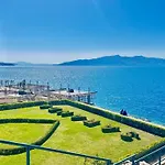 Orange Sea View Penthouse *