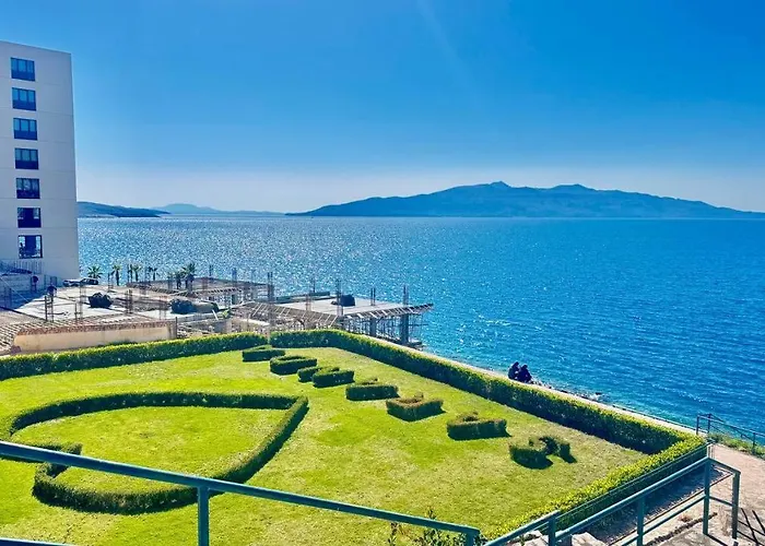 Orange Sea View Penthouse *