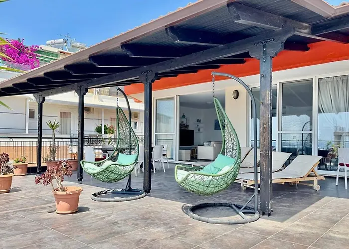 Orange Sea View Penthouse Daire *