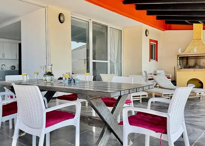 Orange Sea View Penthouse * Sarande